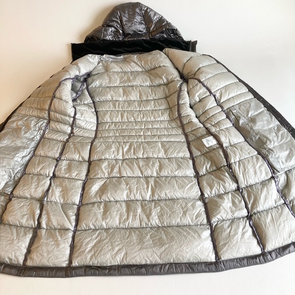 New Andrew Marc Grey Silver Nylon Polyester Duck Down Hooded Puffer Coat size M - Picture 10 of 14